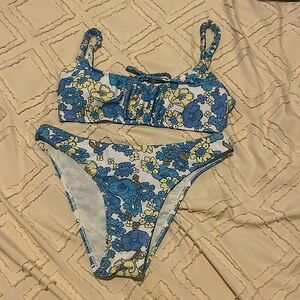 SHEIN Floral Print Tie Front Bikini Swimsuit